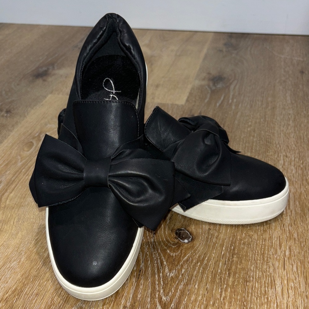 Black Bow Slip-On Sneakers - Women